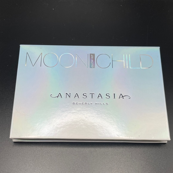 Anastasia Moon Child Glow Kit - Holographic-Frosted Pearlescent Pastel Hues - Picture 8 of 9